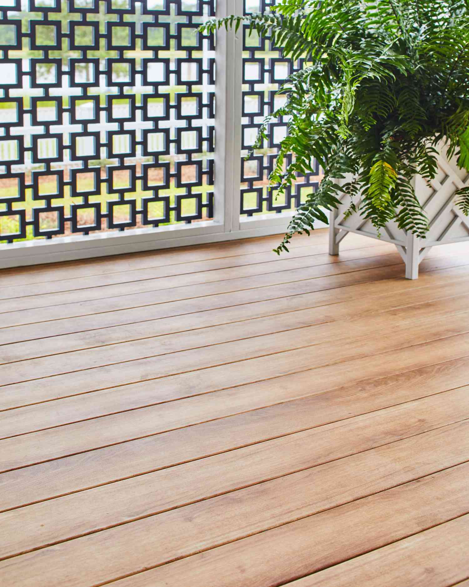 Zuri® Premium Decking floor