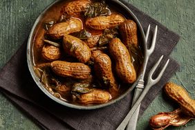 Southern Living Potlikker Boiled Peanuts in a bowl to serve