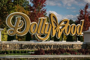 Exploring Tennessee's Pigeon Forge Dollywood