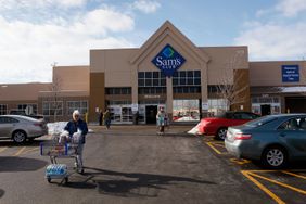 Sam's Club store front