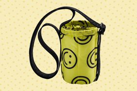 Collage of the Baggu Puffy Water Bottle Sling on a yellow polka dot background