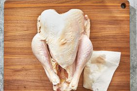 drying a whole turkey with a paper towel